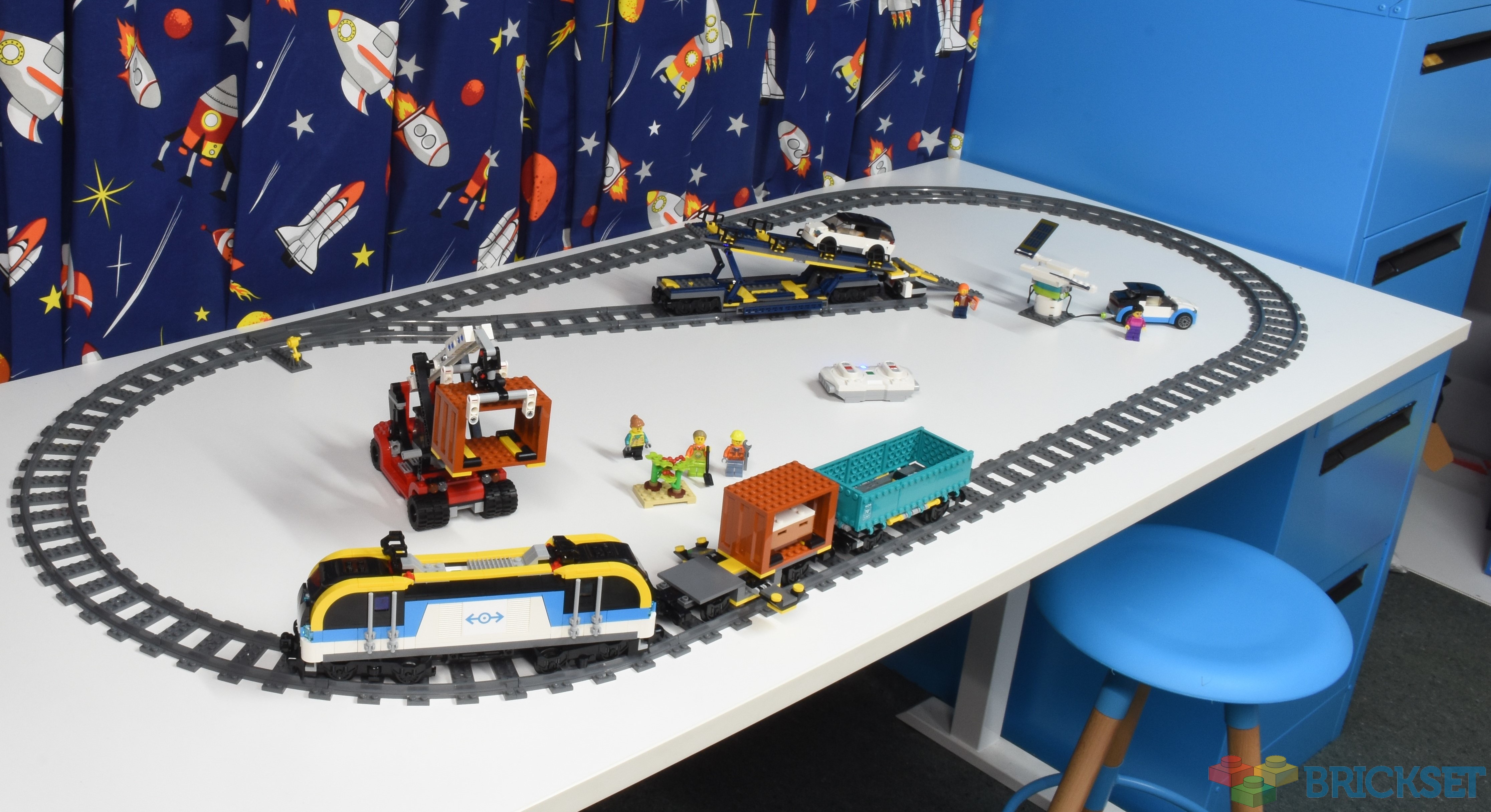 Lego train best sale track size